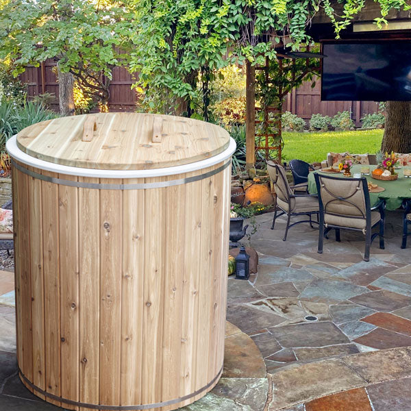 Dundalk LeisureCraft Baltic Cold Plunge Tub | Canadian Timber Collection