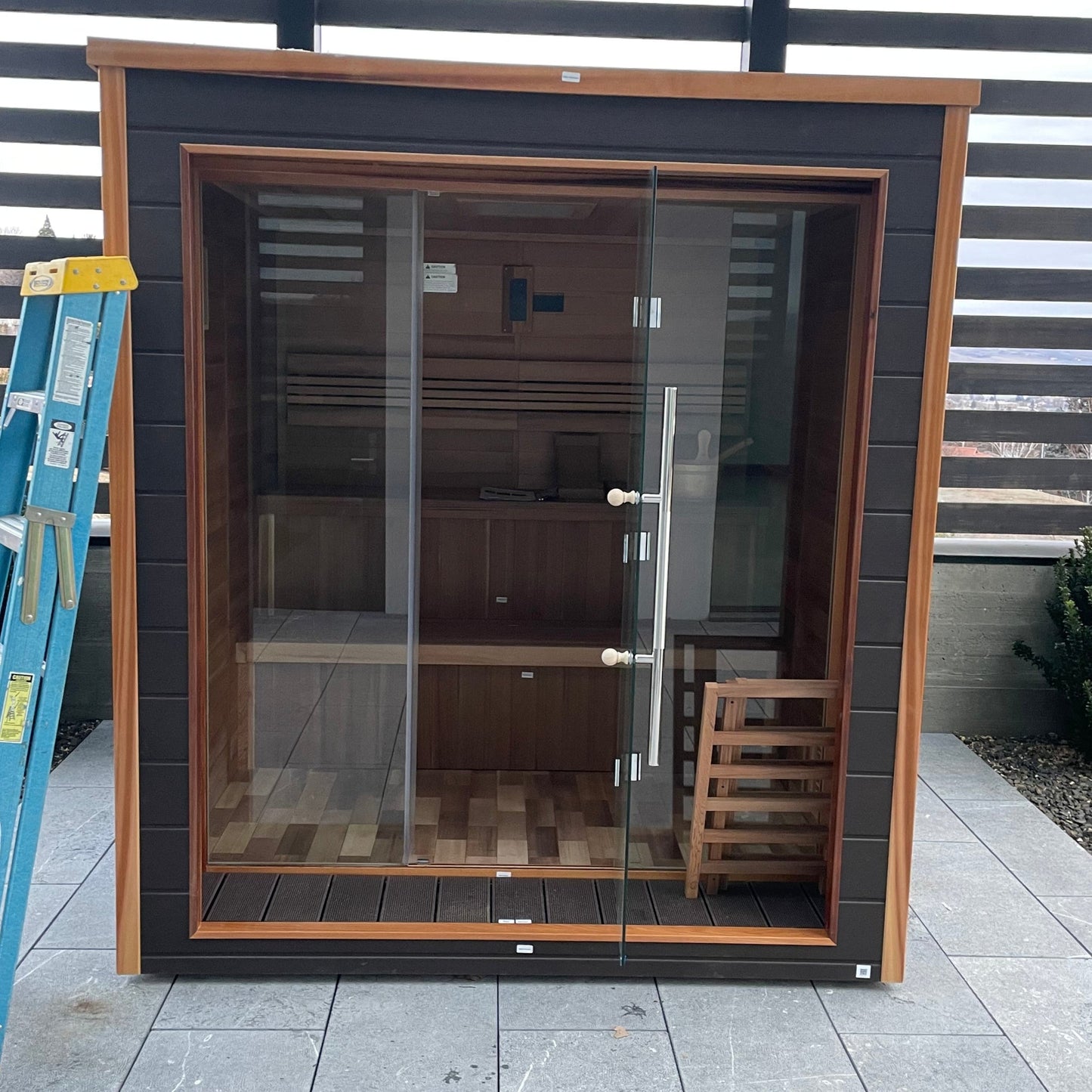 Golden Designs Bergen 6 Person Outdoor Traditional Sauna GDI-8206-01