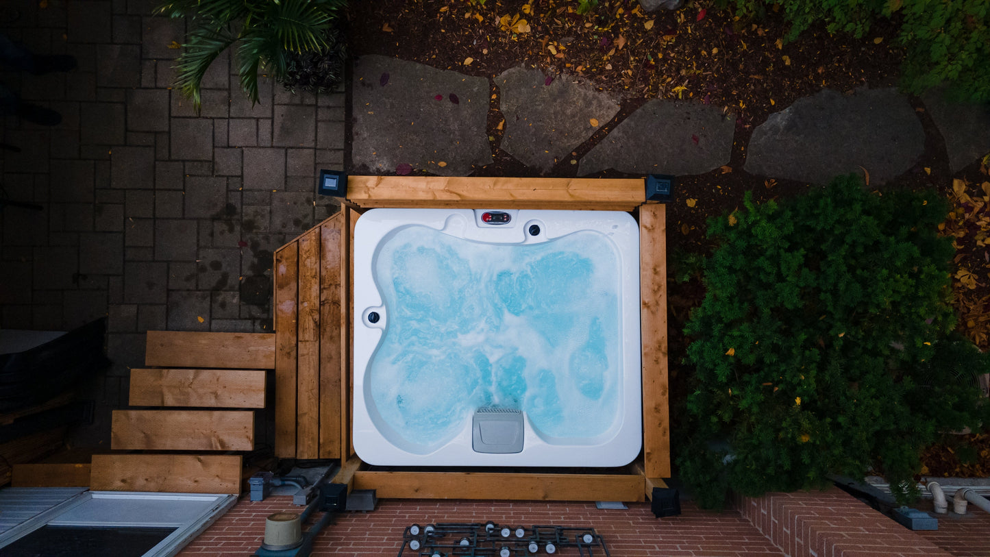 Canadian Spa Manitoba 4-Person 15-Jet Portable Hot Tub (KH-10127)