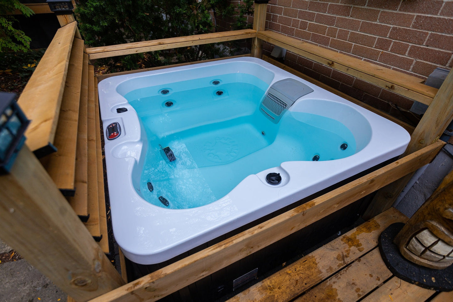 Canadian Spa Manitoba 4-Person 15-Jet Portable Hot Tub (KH-10127)