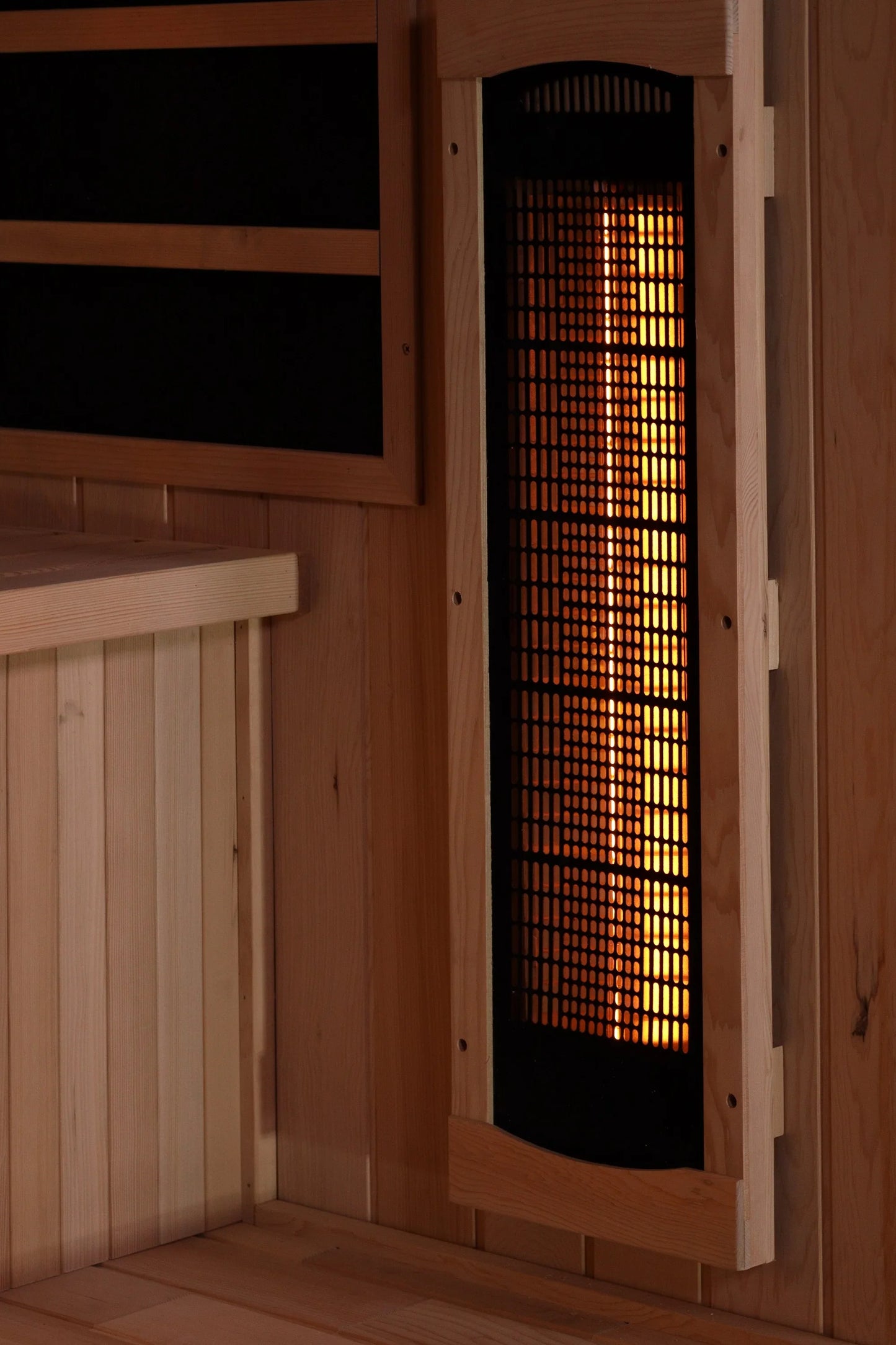 Golden Designs 4-Person 2025 Reserve Edition Full Spectrum Sauna GDI-8040-03