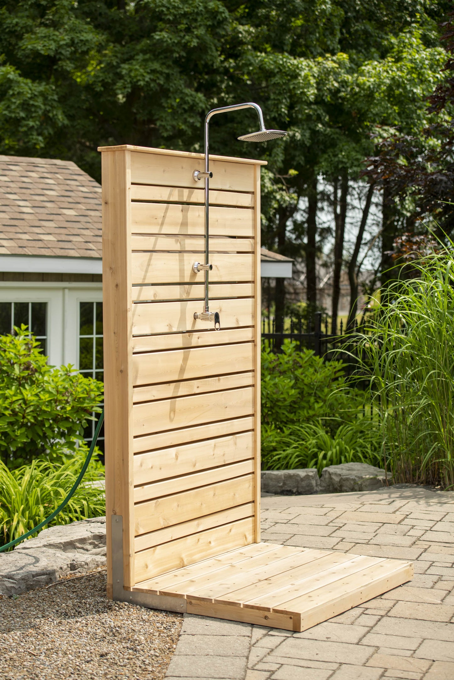 Dundalk LeisureCraft Savannah Standing Outdoor Shower | Canadian Timber Collection