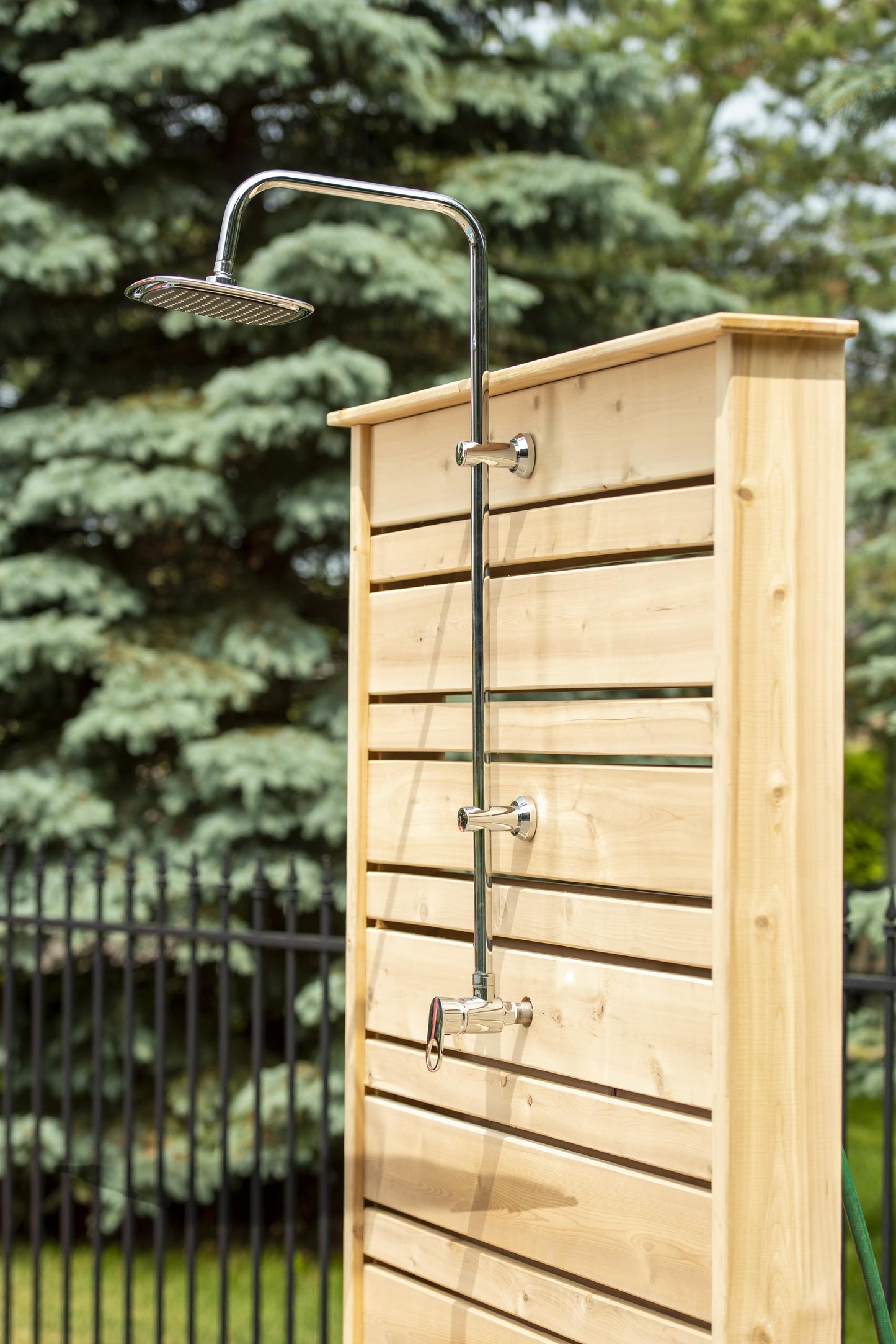 Dundalk LeisureCraft Savannah Standing Outdoor Shower | Canadian Timber Collection