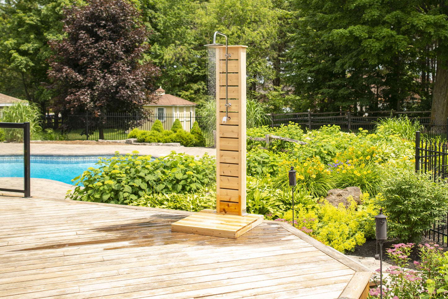 Dundalk LeisureCraft Sierra Pillar Outdoor Shower | Canadian Timber Collection