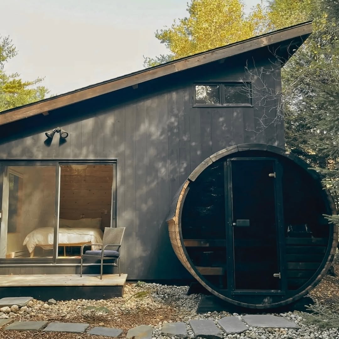 SaunaLife Model EE6G | 4 Person Outdoor Barrel Sauna