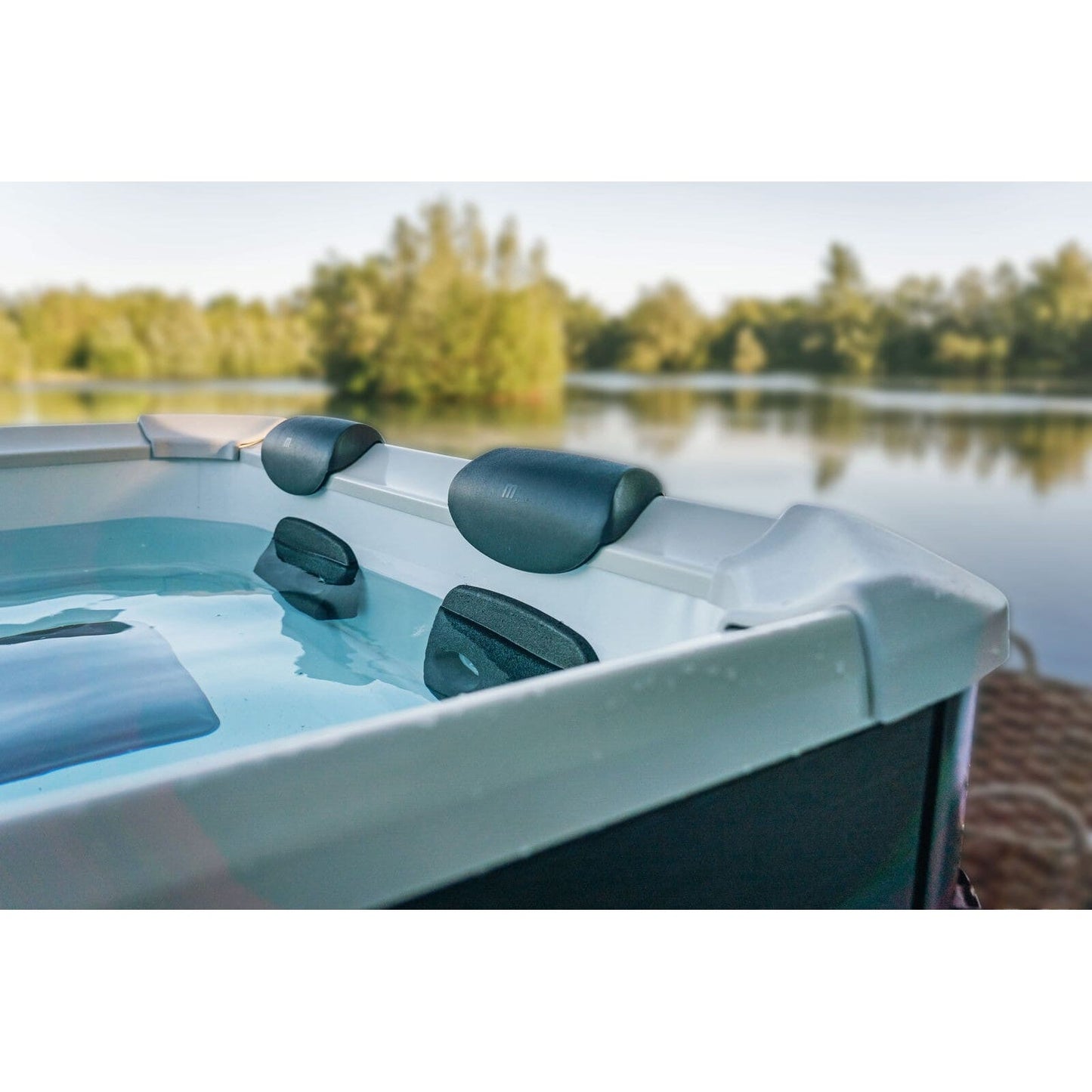 MSpa Oslo Hot Tub - 2200W Heater | 6 Person Frame Spa | F-OS063W
