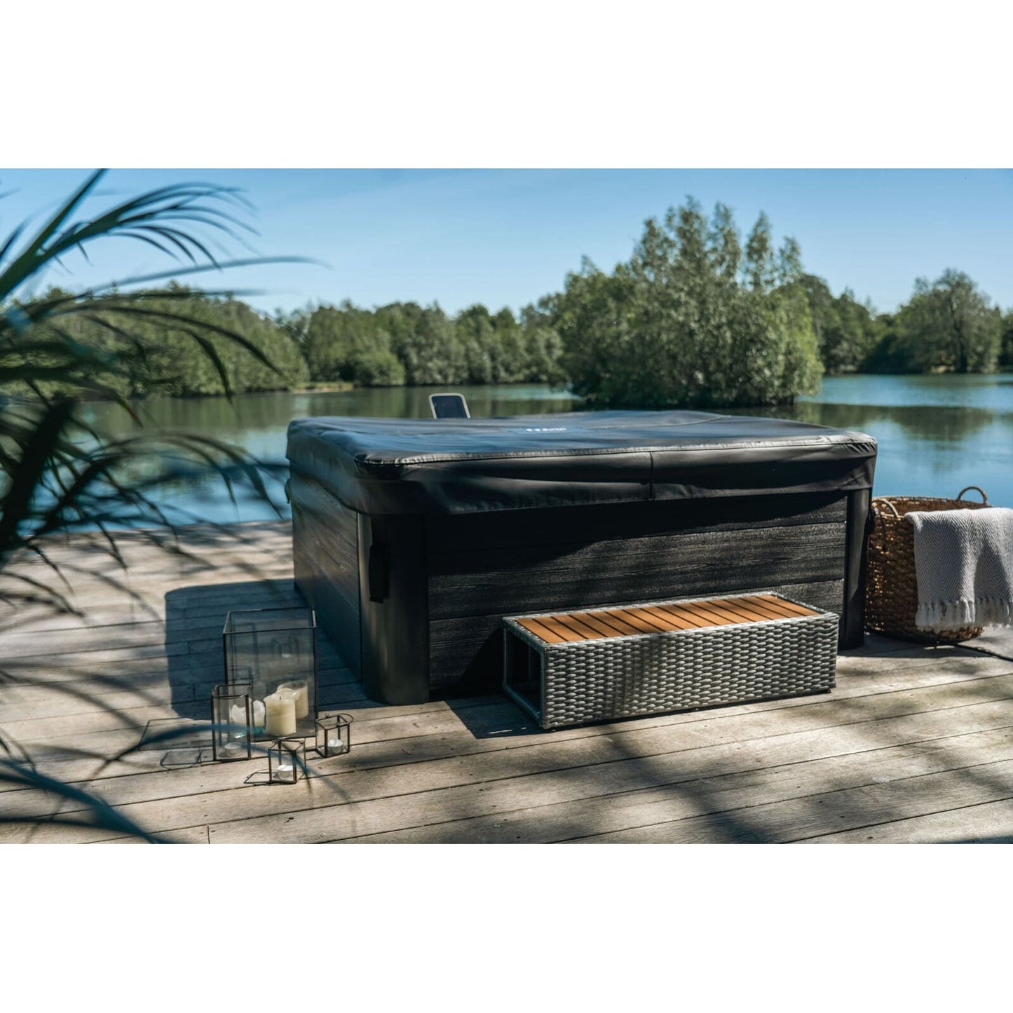 MSpa Oslo Hot Tub - 2200W Heater | 6 Person Frame Spa | F-OS063W
