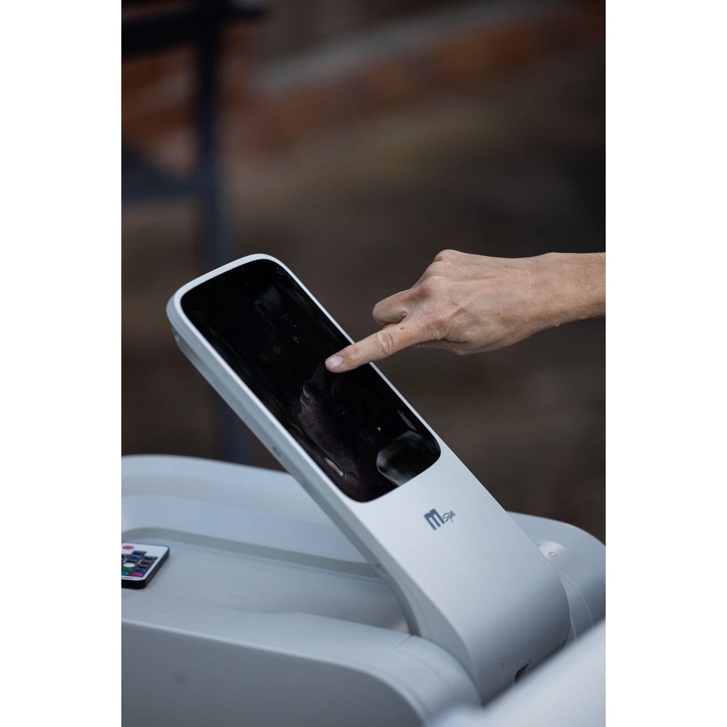MSpa Oslo Hot Tub - 2200W Heater | 6 Person Frame Spa | F-OS063W