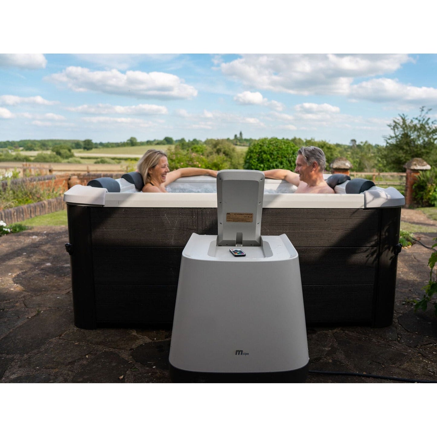 MSpa Oslo Hot Tub - 2200W Heater | 6 Person Frame Spa | F-OS063W