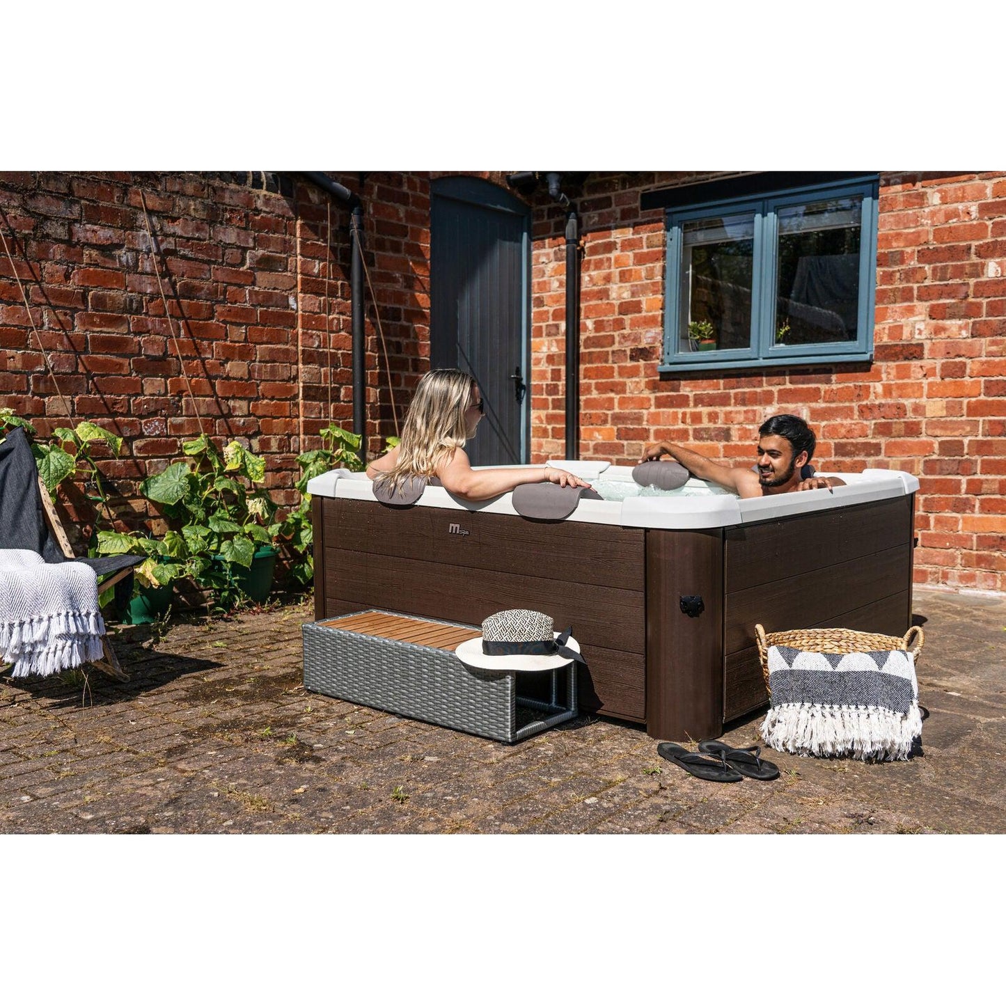 MSpa Tribeca Hot Tub - 140 Jets | Wood Frame Spa 6 Person | F-TR063W