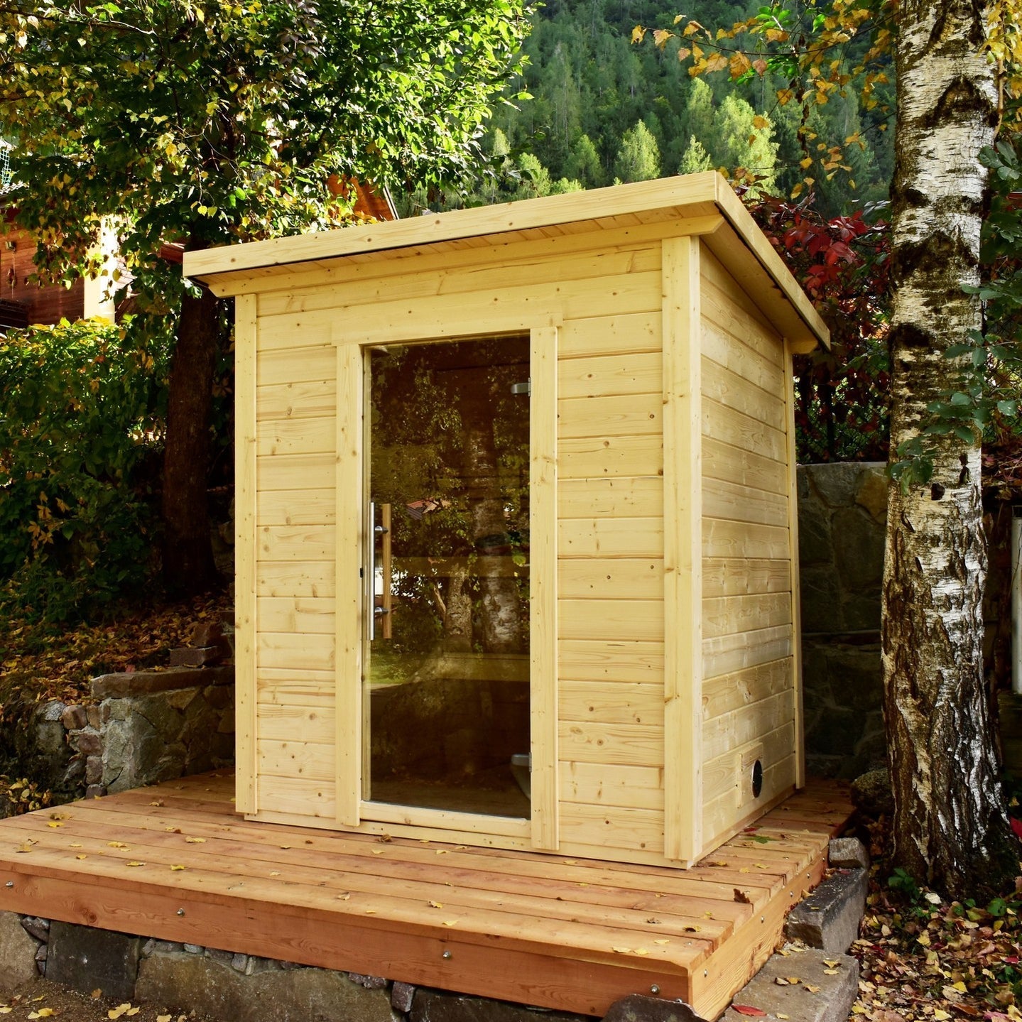 SaunaLife Garden Series G2 | 4 Person Outdoor Traditional Sauna