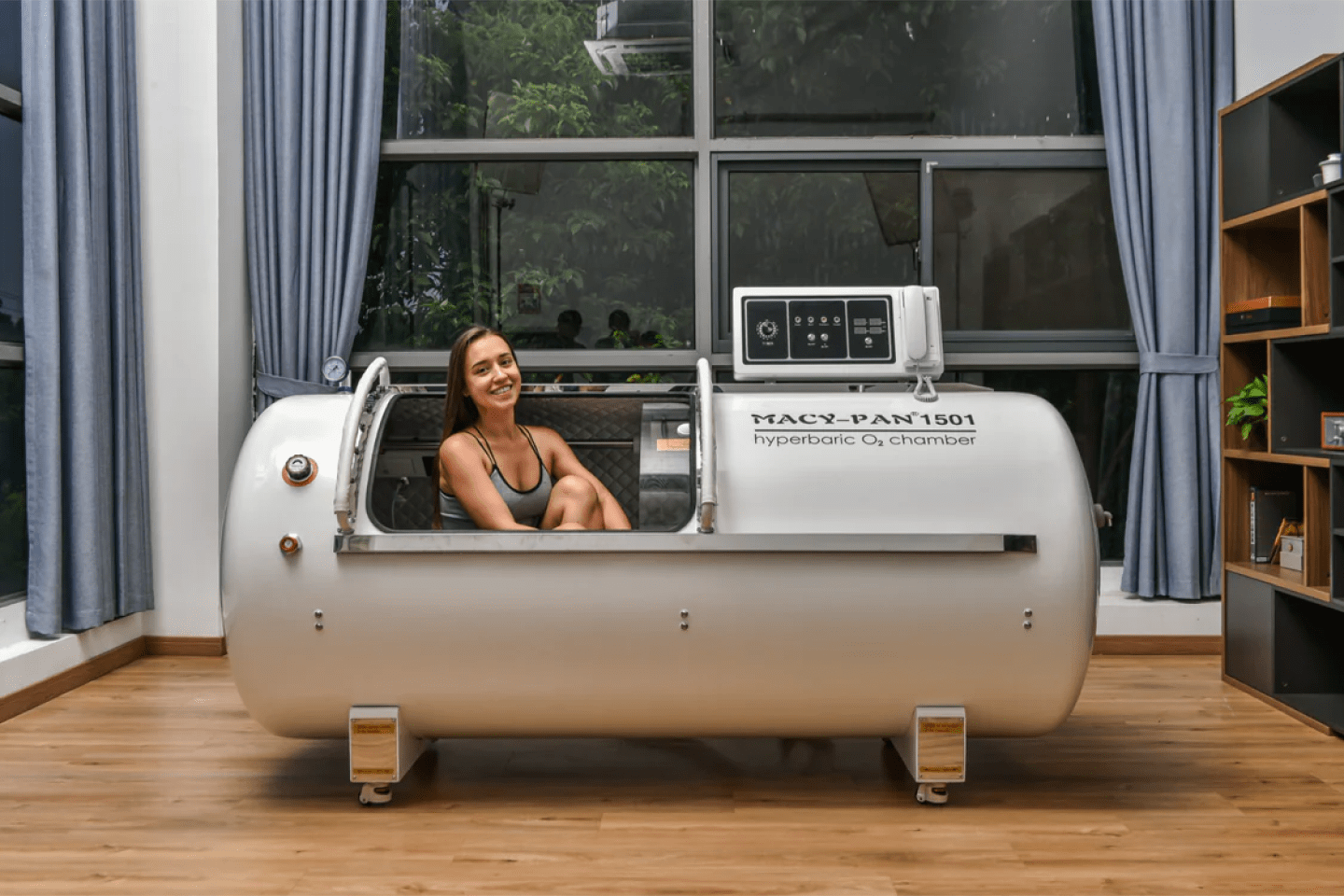 Macy-Pan HP1501 Hard Shell Hyperbaric Oxygen Chamber – 1.5 to 1.8 ATA Therapy System