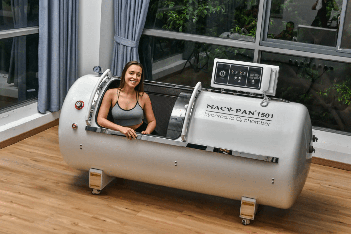 Macy-Pan HP1501 Hard Shell Hyperbaric Oxygen Chamber – 1.5 to 1.8 ATA Therapy System